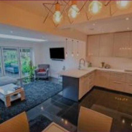 Ash Lawns Apartman Bolton Kültér fotó